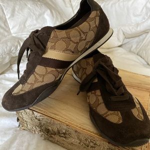 Coach Women's Kelson Signature Shoes